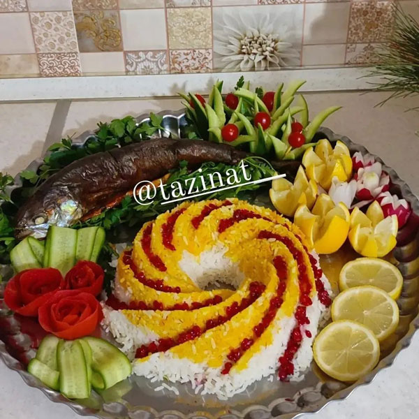 تزیین برنج ساده و زیبا تزیین برنج بدون قالب تزیین برنج مجلسی تزیین برنج در دیس بیضی تزیین برنج عروس تزیین برنج با زعفران عکس