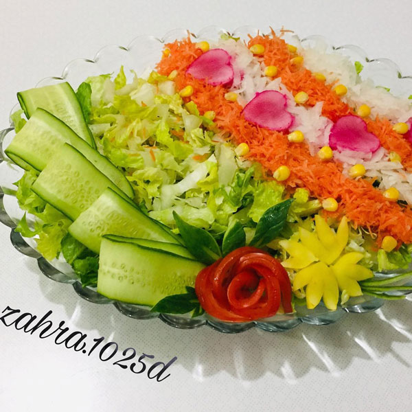 تزیین سالاد کاهو تزیین سالاد برای مهمانی تزیین سالاد کاهو و خیار و گوجه و هویج تزیین سالاد کاهو در ظرف گرد تزیین سالاد کاهو ساده تزیین سالاد کاهو مجلسی تزیین سالاد کاهو در ظرف مستطیل تزیین سالاد ساده