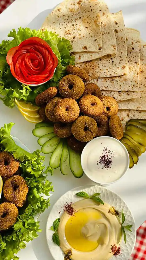 تزیین فلافل