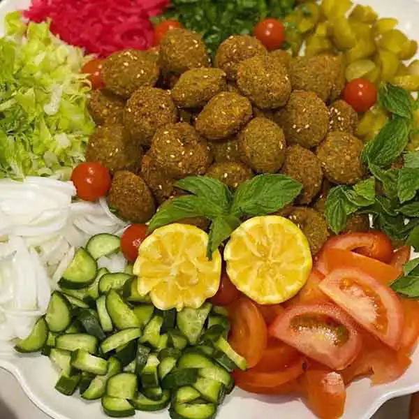 تزیین فلافل
