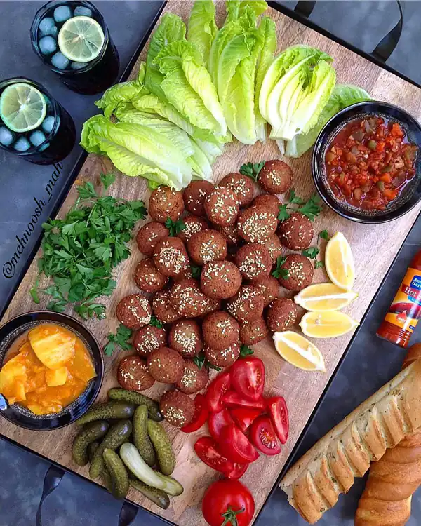 تزیین فلافل