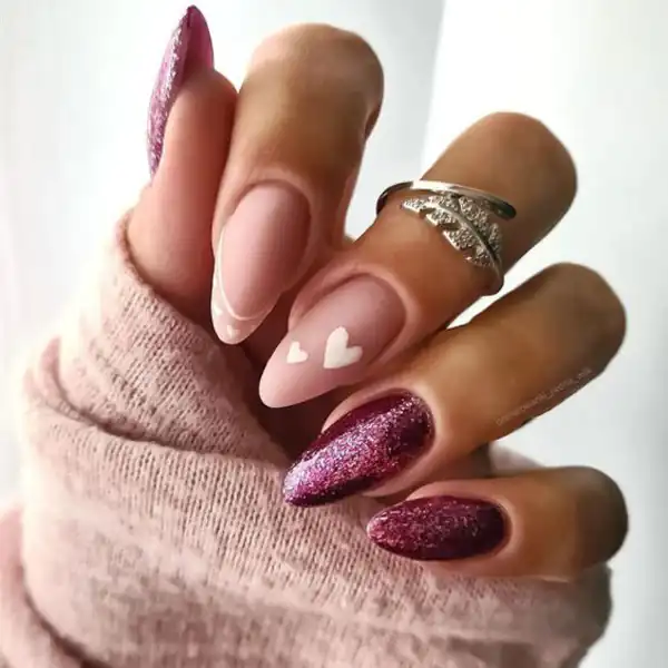 طراحی ناخن اکلیلی