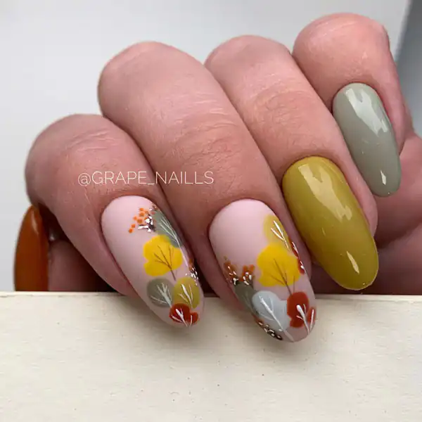 طراحی ناخن با لاک سبز