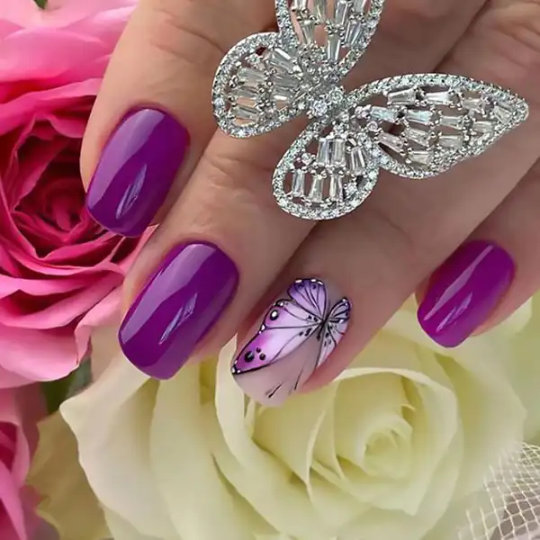 طراحی ناخن بنفش
