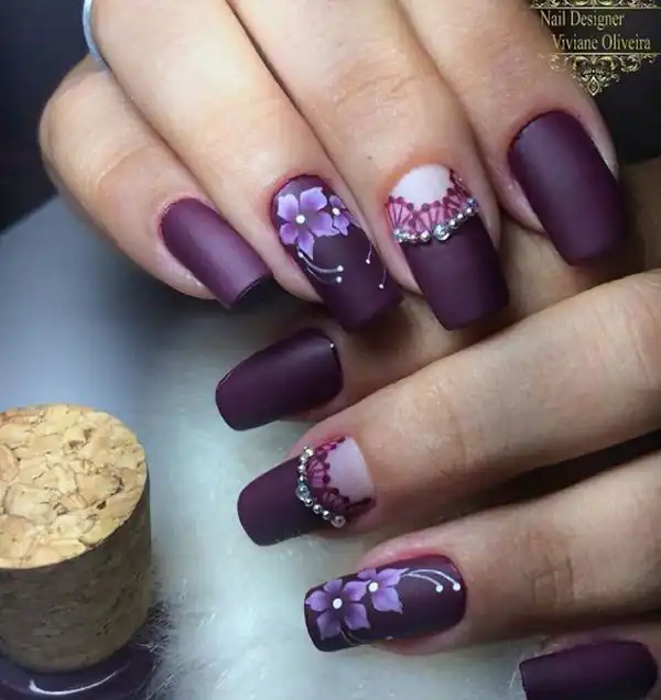 طراحی ناخن بنفش