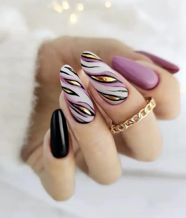 طراحی ناخن بلند
