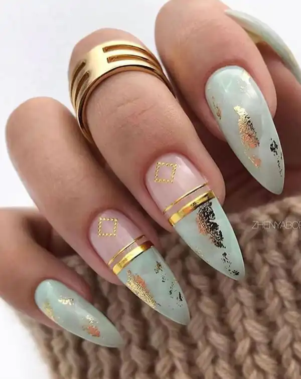 طراحی ناخن تیز