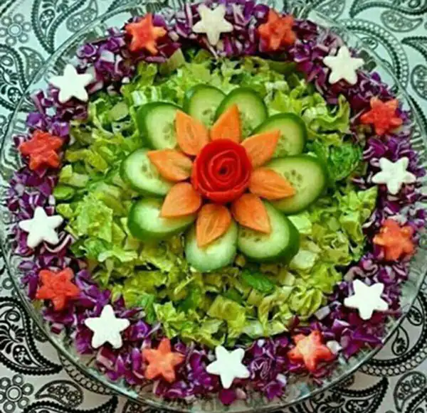 تزیین سالاد کاهو مجلسی