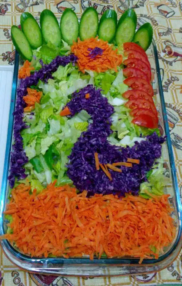 تزیین سالاد کاهو مجلسی