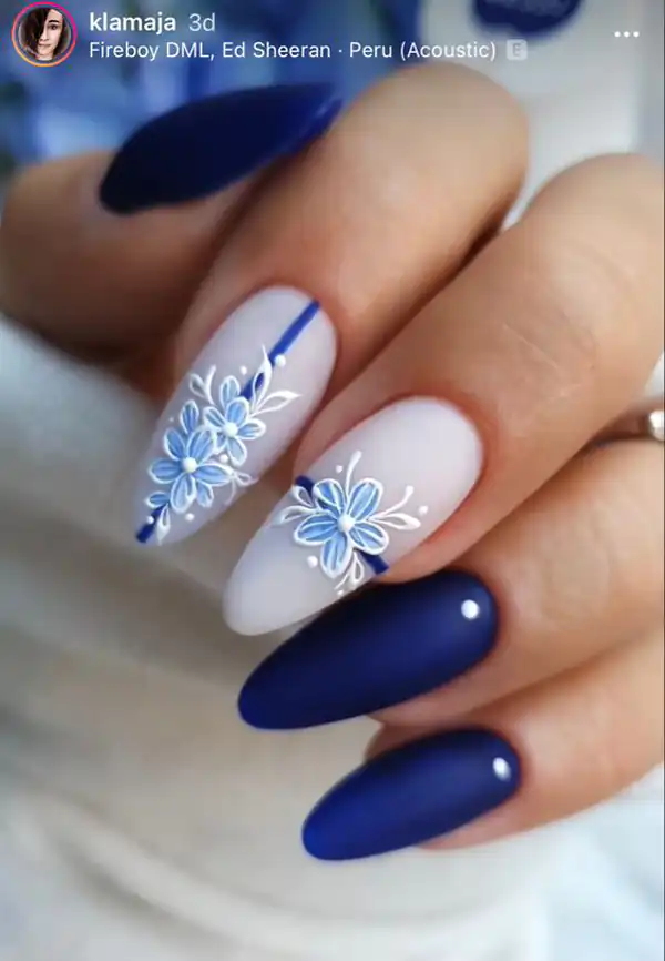 طراحی ناخن آبی کاربنی