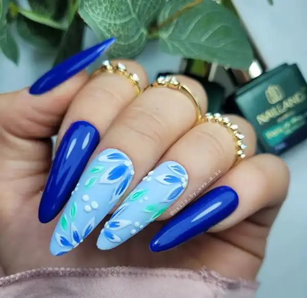 طراحی ناخن آبی کاربنی