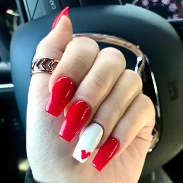 طراحی ناخن با قلب