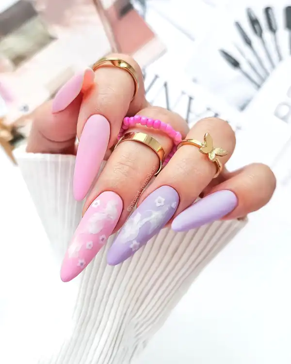 طراحی ناخن با لاک بنفش