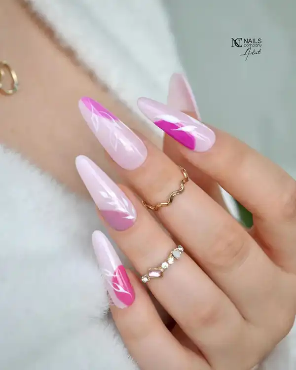 طراحی ناخن بلند گرد