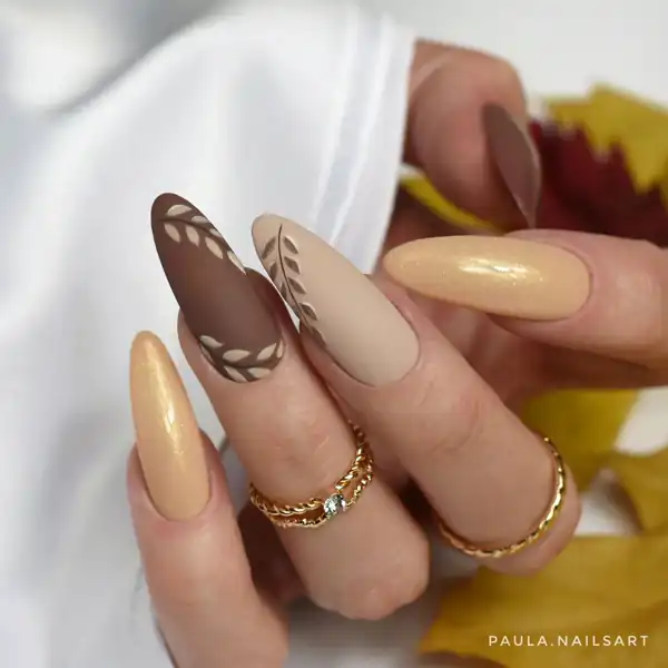 طراحی ناخن جدید ۱۴۰۳