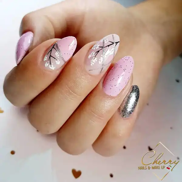 طراحی ناخن خوشگل