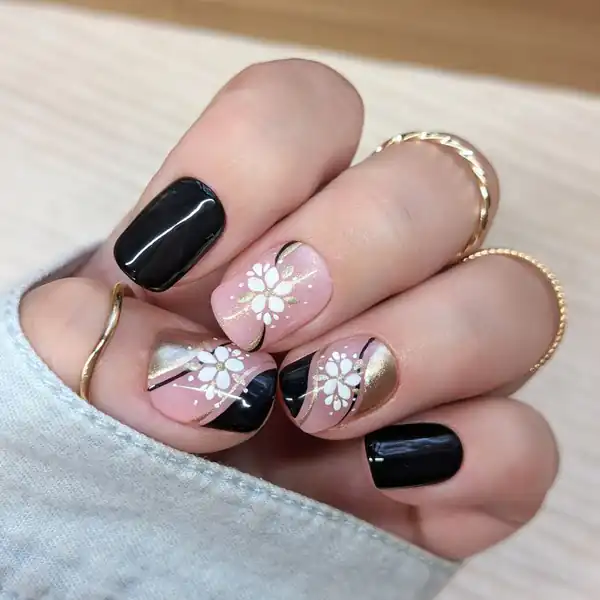 طراحی ناخن خوشگل دخترانه