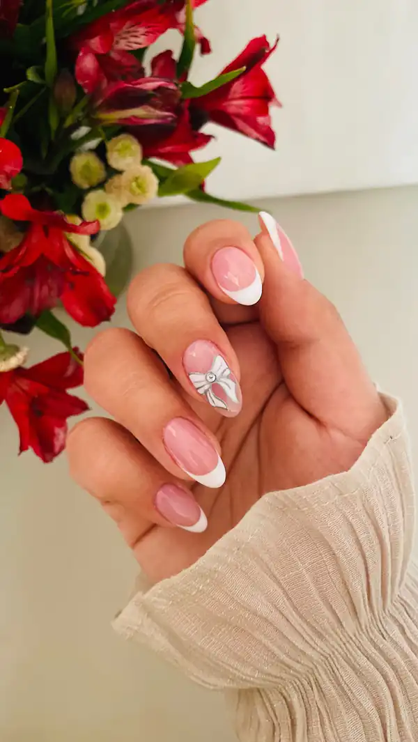 طراحی ناخن پاپیون