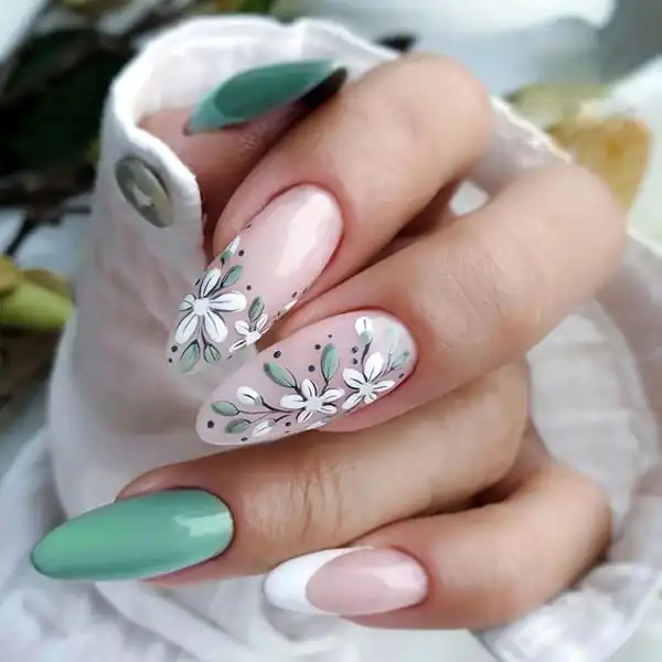 طراحی ناخن سبز جدید