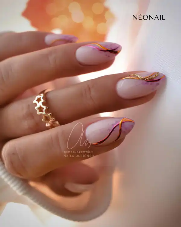 طراحی ناخن ساده زنانه