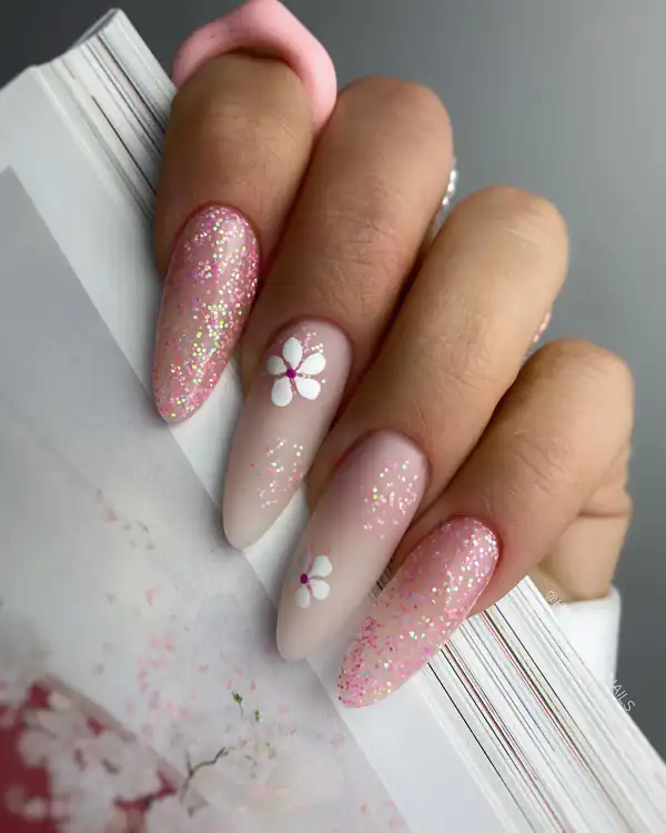 طراحی ناخن شیک و مجلسی