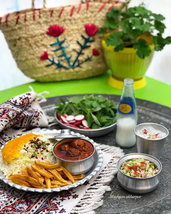 تزیین خورش قیمه