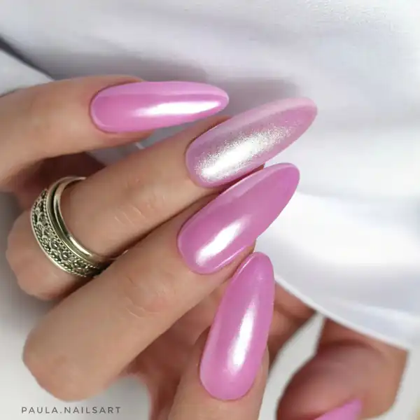طراحی ناخن ساده اکلیلی