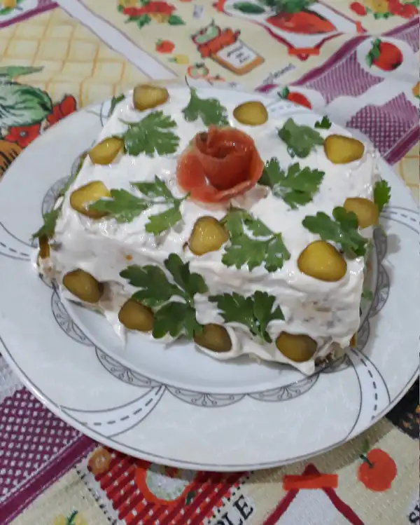 تزیین سالاد الویه قالبی