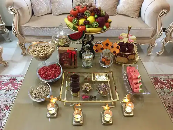 تزیین شب یلدا ساده