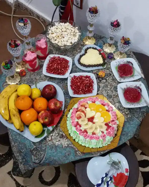 تزیین شب یلدا ساده
