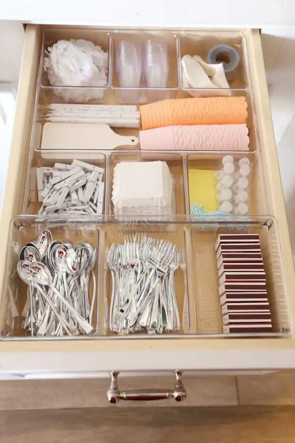 چیدمان کشو کابینت