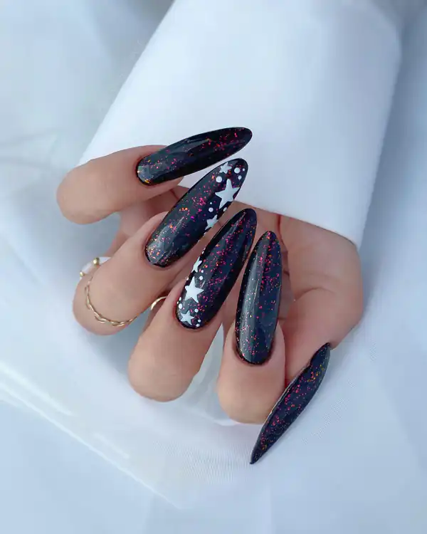 مدل طراحی ناخن شیک و ساده