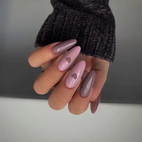 طراحی ناخن قلب قلبی