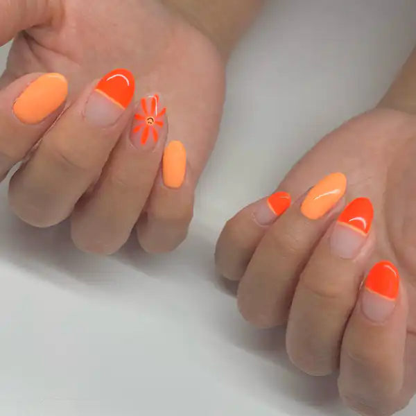 چند مدل طراحی ناخن ساده