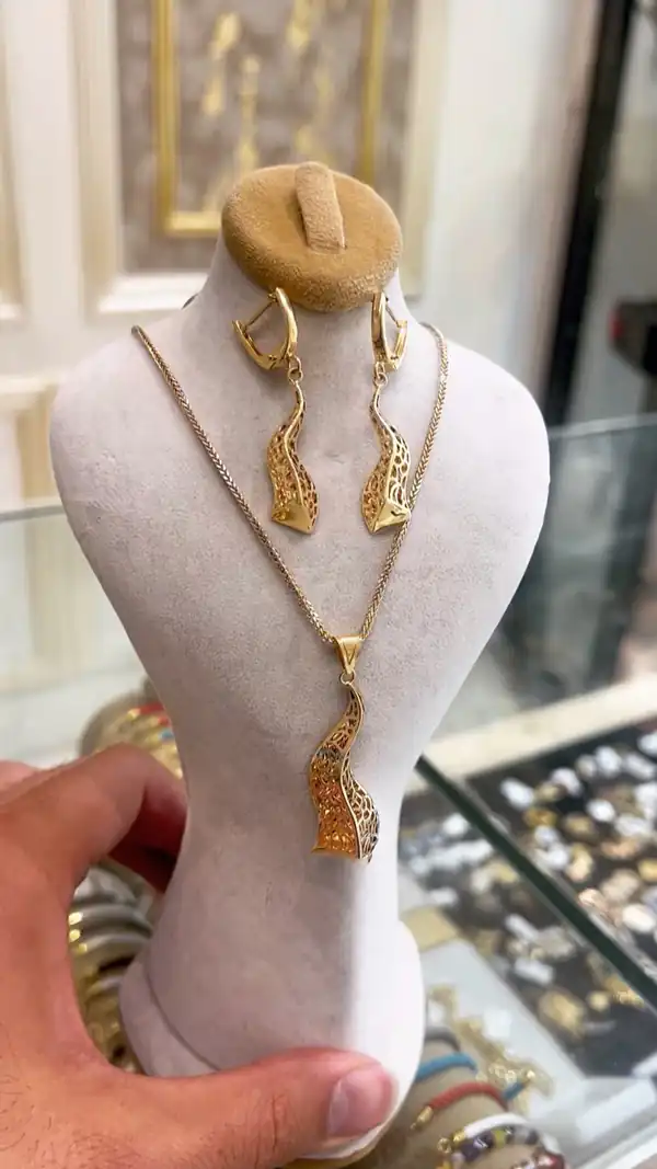 مدل نیم ست طلا اینستاگرام