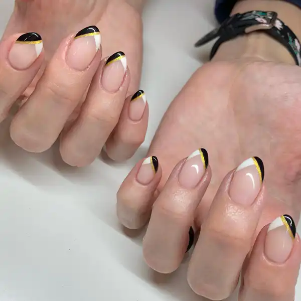 مدل طراحی ناخن ساده و شیک