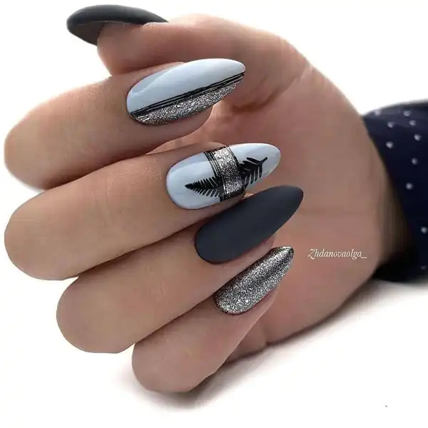 طراحی ناخن اکلیلی دخترانه