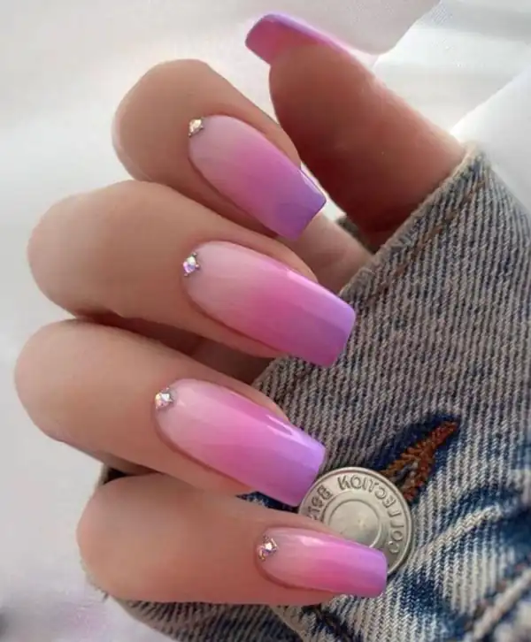 طراحی ناخن آمبره صورتی