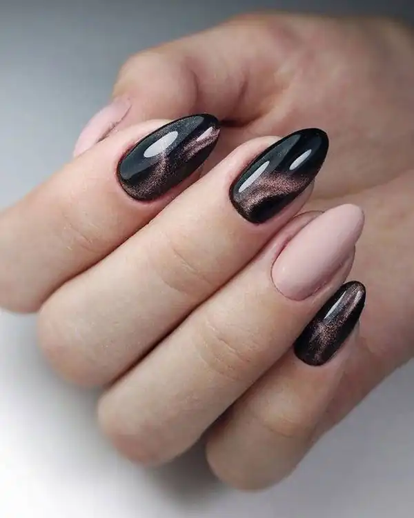 طراحی ناخن چشم گربه ای