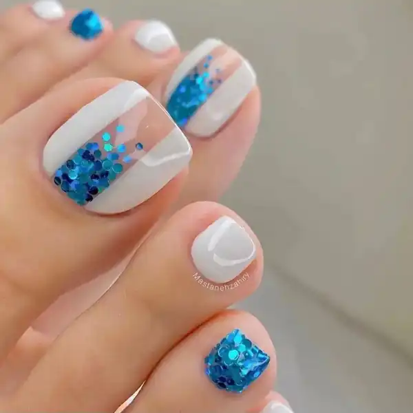 طراحی ناخن پا ساده و شیک