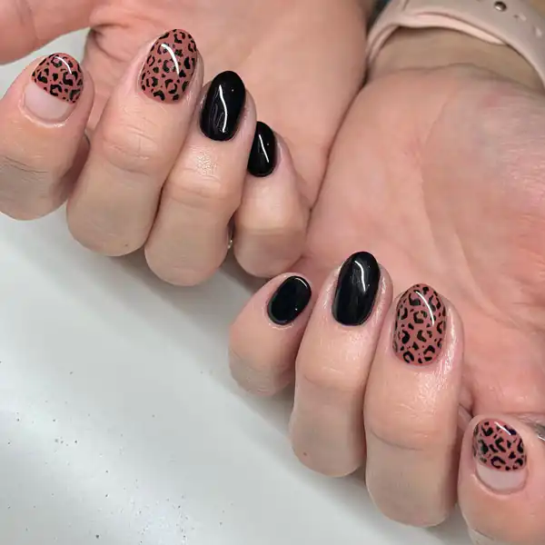 طراحی ناخن پاییزی دخترانه