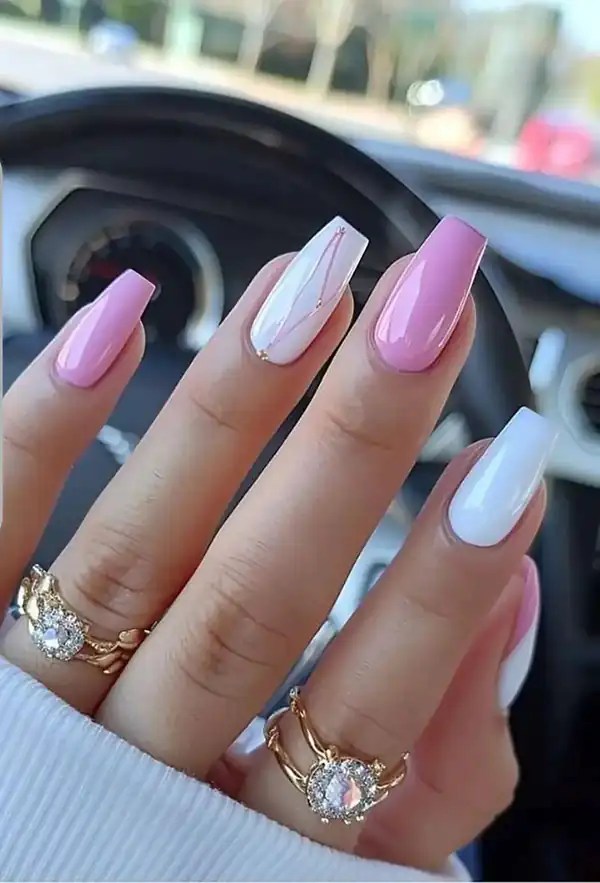 طراحی ناخن ساده با لاک سفید