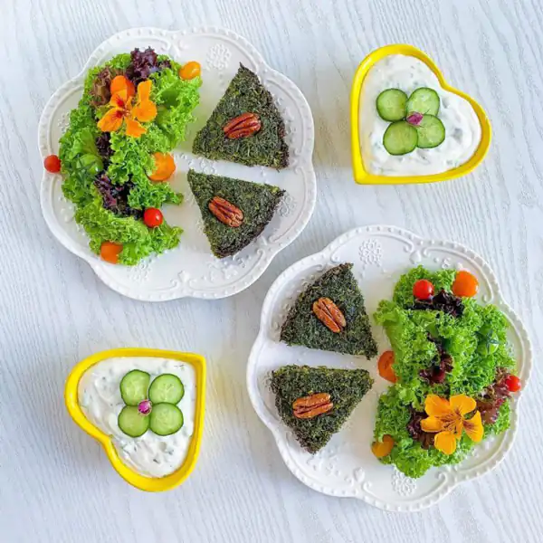 تزیین کوکو سبزی