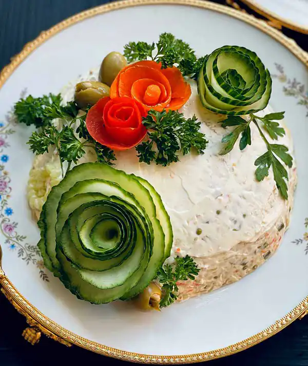 تزیین سالاد الویه برای مهمانی