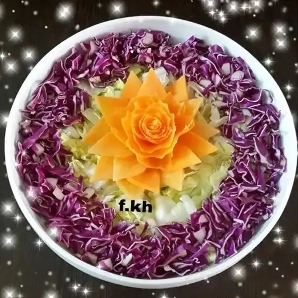 تزیین سالاد شیک