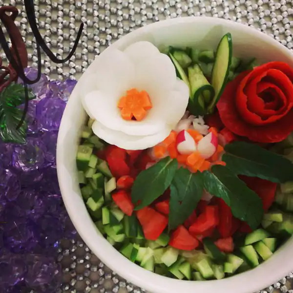 ایده تزیین سالاد شیرازی