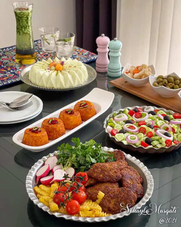 میز شام برای مهمانی