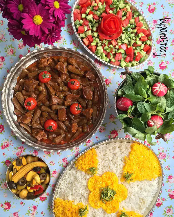 میز شام مهمانی