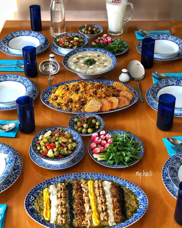 میز شام مهمانی