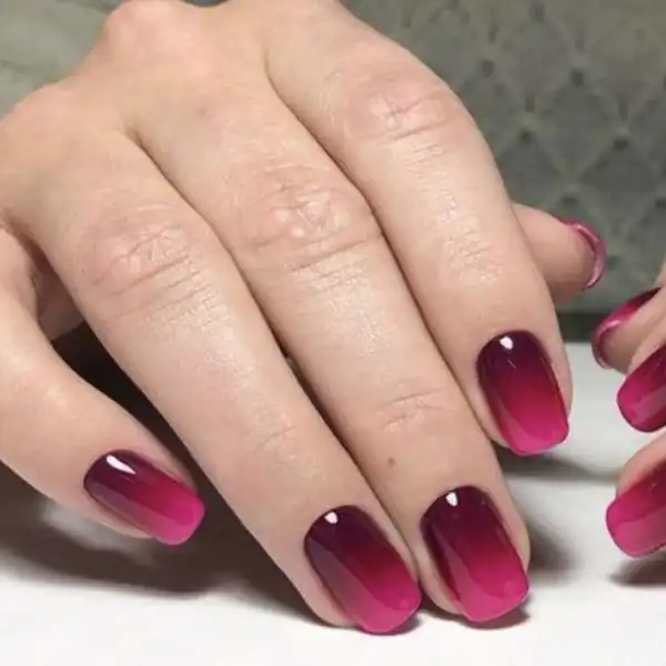 طراحی ناخن آمبره قرمز